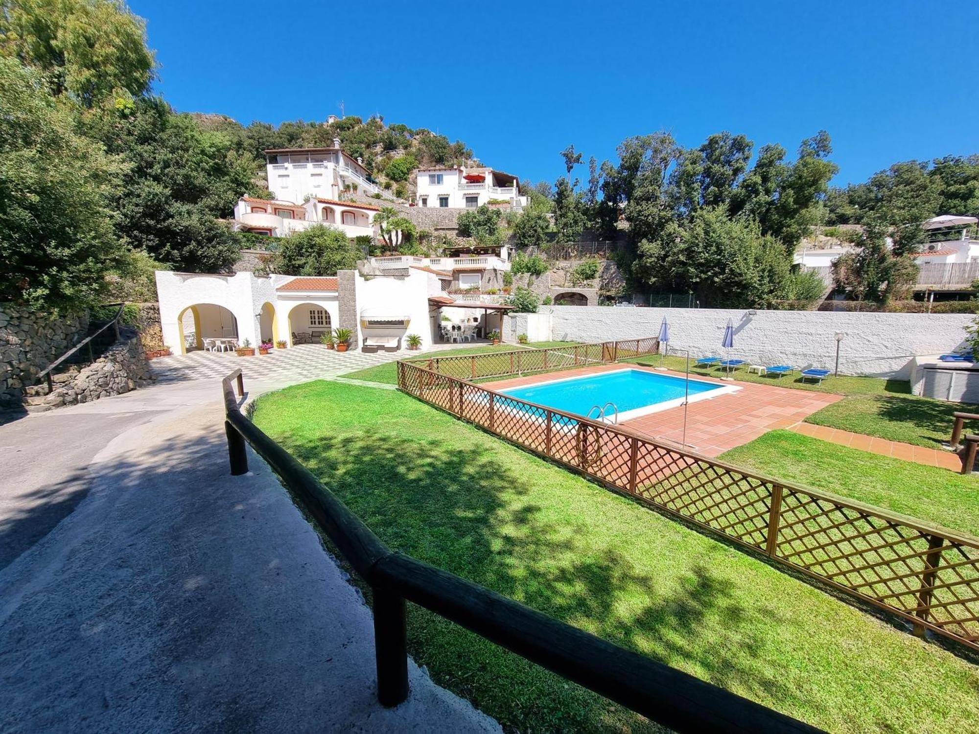Ischia Casa Caruso Con Piscina 6 Posti Letto Villa